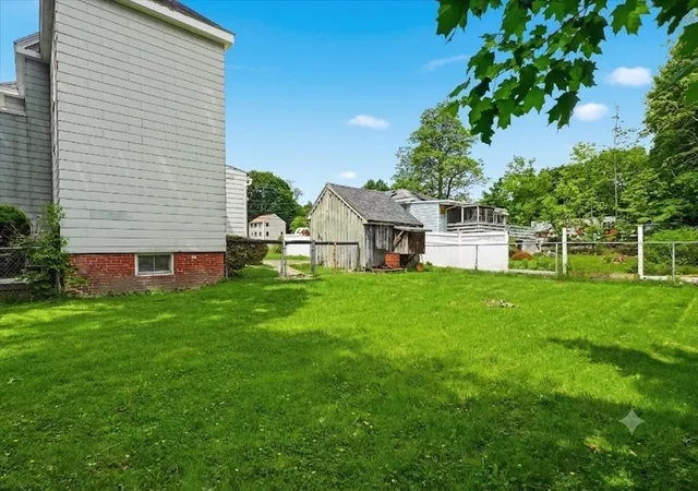 5th image of 36 Oxford Ave, Belmont, MA 02478
