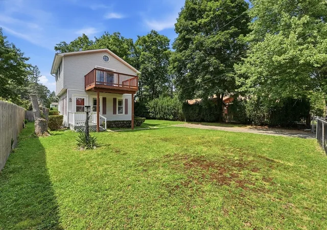 1st image of 128 Newfield Rd, Springfield, MA 01119 | MLS# 73562066