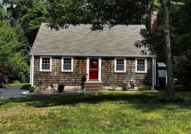 Photo 1 of Sale Pending at 440 Plymouth St, Pembroke, MA 02359 | MLS# 73562677 | Listing updated on 2026-08-31