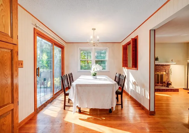 2nd image of 15 Carriage Dr, Chelmsford, MA 01824 | MLS# 73566893