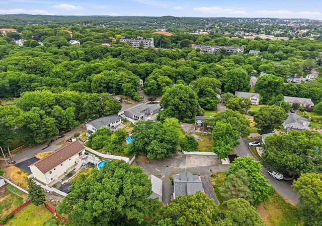 Homes for sale in Saugus, MA | 20 Burrill St, Saugus, MA 01906 | MLS# 73540485