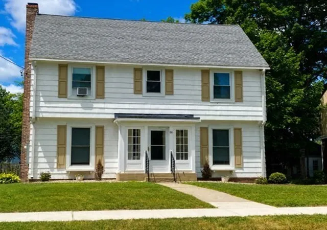Photo 1 of Sale Pending at 60 Rencelau St, Springfield, MA 01118 | MLS# 73537923 | Listing updated on 2026-08-22