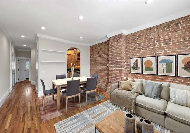 3rd image of 462 Massachusetts Avenue #4, Boston, MA 02118 | MLS# 73558653