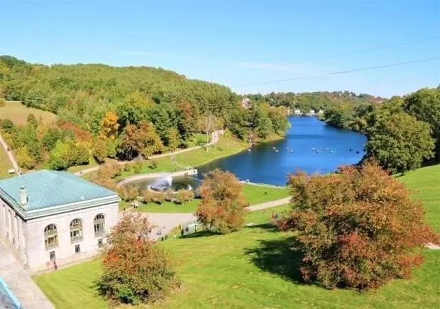 2nd image of 55 Sterling St, Clinton, MA 01510
