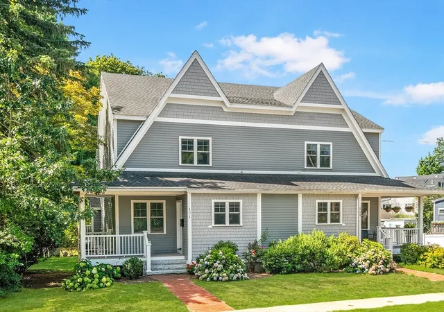 1st image of 121 Salem St, Reading, MA 01867 | MLS# 73556238