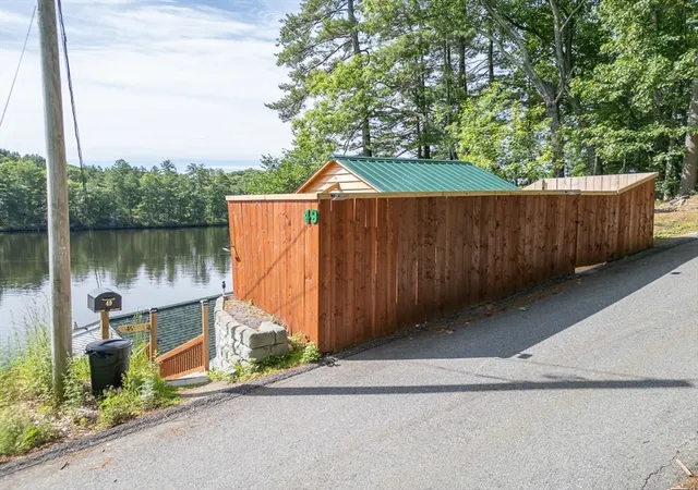Homes for sale in Groton, MA | 49 Boat House Rd, Groton, MA 01450 | MLS# 73543411
