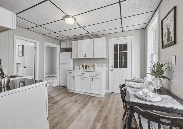 1st image of 207 209 White St, Springfield, MA 01108 | MLS# 73499601