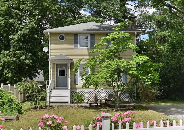 Homes for sale in Wilmington, MA | 105 Grove Ave, Wilmington, MA 01887 | MLS# 73536684