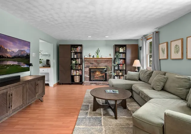 Homes for sale in Wilmington, MA | 105 Grove Ave, Wilmington, MA 01887 | MLS# 73536684