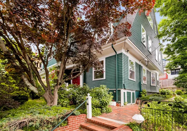 1st image of 86 Avon Hill Street, Cambridge, MA 02140 | MLS# 73537440