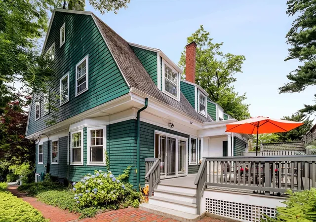 2nd image of 86 Avon Hill Street, Cambridge, MA 02140 | MLS# 73537440