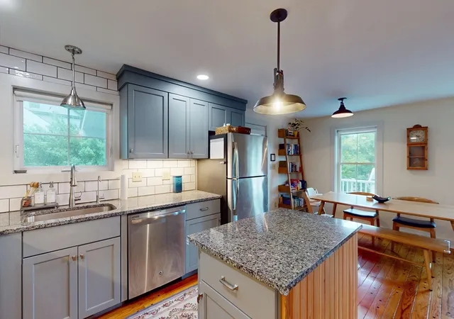 3rd image of 44 Green St, Shelburne Falls, MA 01370 | MLS# 73559862