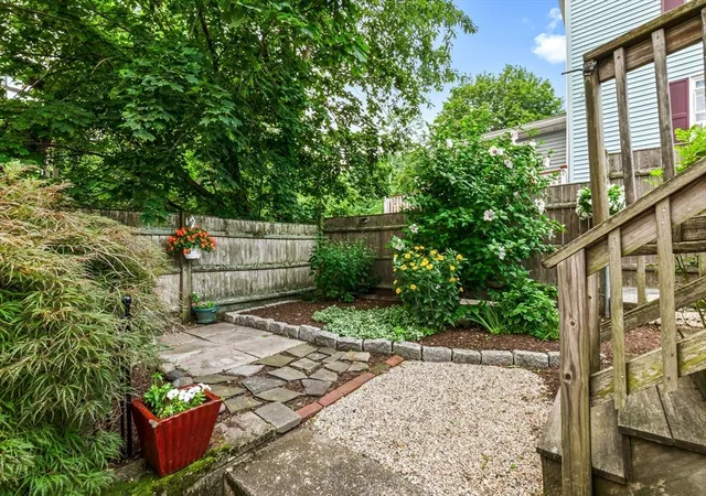 4th image of 28 Grove St, Salem, MA 01970 | MLS# 73551028