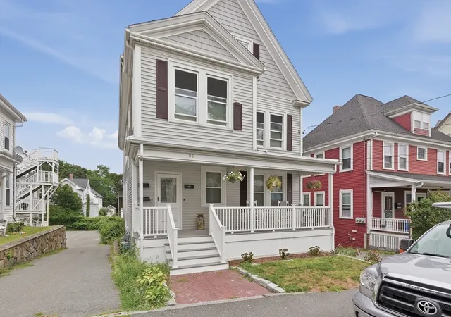 Listing Photo 5 - Condo for sale in building located at 25 Elm St, Gloucester, MA 01930 - Unit #1