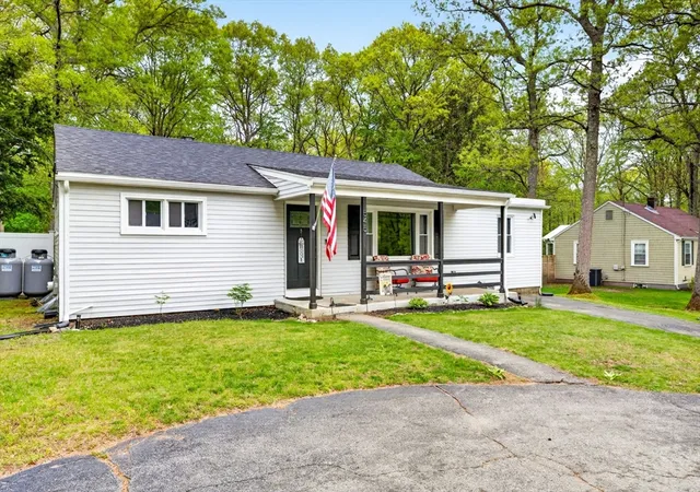 Homes for sale in Rehoboth, MA | 545 Tremont St, Rehoboth, MA 02769 | MLS# 73517592