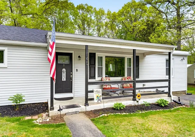 Homes for sale in Rehoboth, MA | 545 Tremont St, Rehoboth, MA 02769 | MLS# 73517592