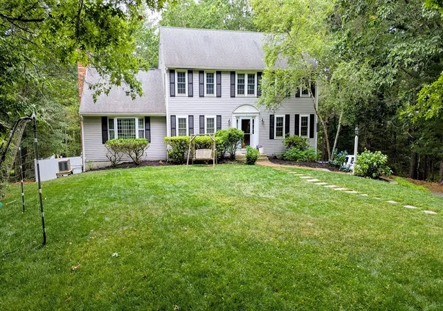 Homes for sale in Duxbury, MA | 7 Tinkers Ledge Rd, Duxbury, MA 02332 | MLS# 73542575