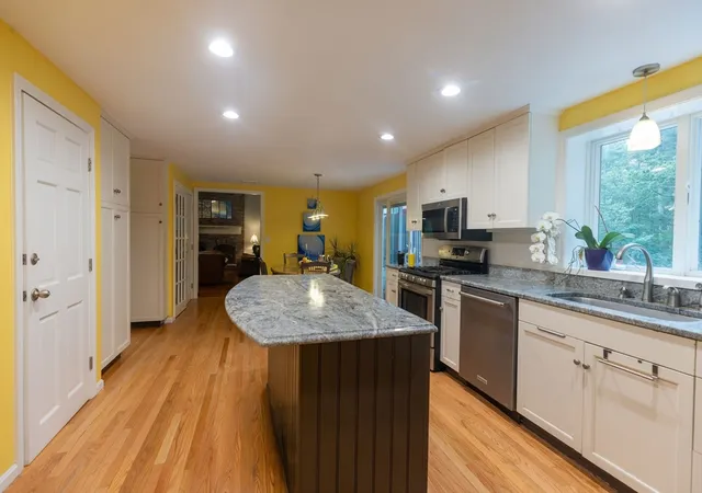 Homes for sale in Duxbury, MA | 7 Tinkers Ledge Rd, Duxbury, MA 02332 | MLS# 73542575