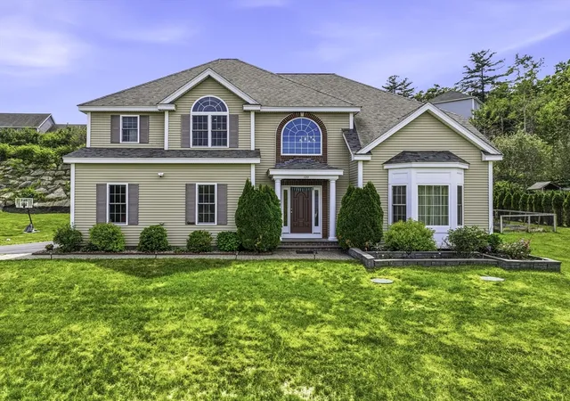 Homes for sale in Holliston, MA | 120 Mohawk Path, Holliston, MA 01746 | MLS# 73532141