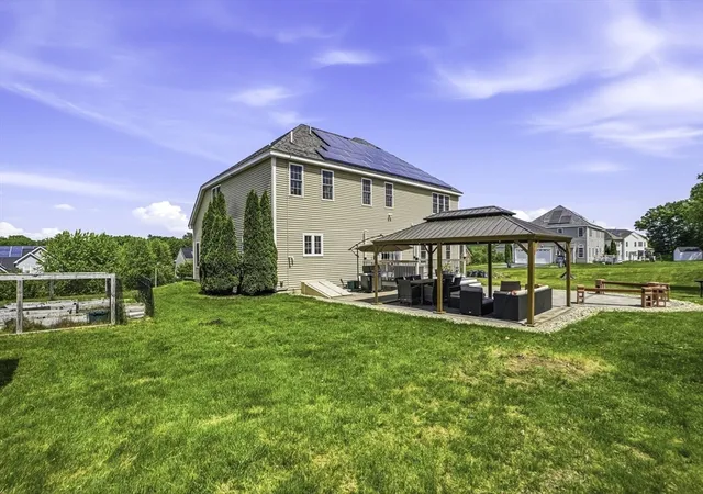 Homes for sale in Holliston, MA | 120 Mohawk Path, Holliston, MA 01746 | MLS# 73532141