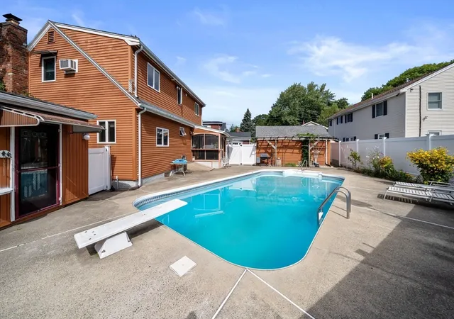 1st image of 37 Arbor St, Lynn, MA 01902 | MLS# 73423332