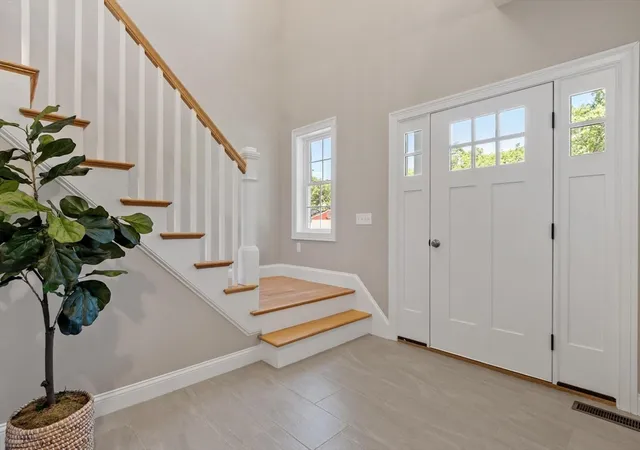 Photo 2 of Single family home for sale at 6 Jewett Rd, Sterling, MA 01564 | MLS# 73561462 | Listing updated on 2026-09-07