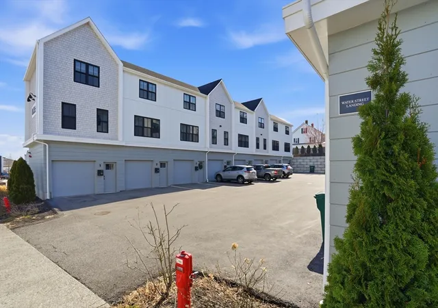 3rd image of 7 Water St, Framingham, MA 02360
