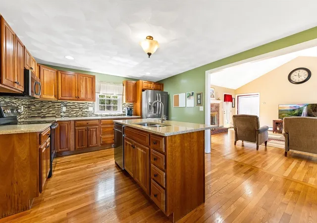 image of 6 Abbie Lane, Attleboro, MA 02703 | MLS# 73505143