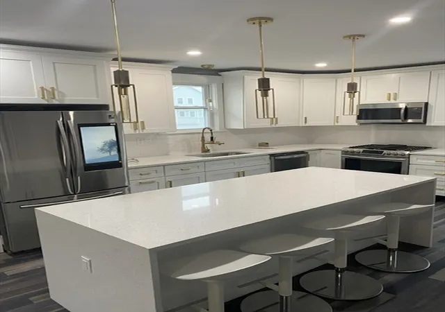 Listing Photo 5 - Condo for sale in building located at 19 Harrison St, Boston, MA 02131 - Unit #2