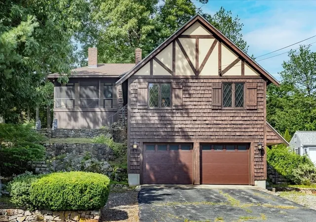 1st image of 43 Ledgewood Dr, Danvers, MA 01923 | MLS# 73567605