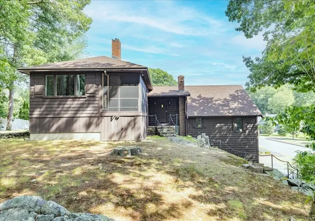 Photo 4 of Single family home for sale at 43 Ledgewood Dr, Danvers, MA 01923 | MLS# 73567605 | Listing updated on 2026-10-06