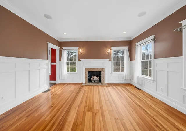 3rd image of 57 Shattuck St, Pepperell, MA 01463 | MLS# 73565104
