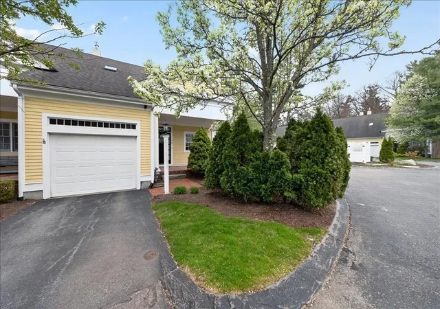 Homes for sale in Hingham, MA | 14 Whiting Ln, Hingham, MA 02043 | MLS# 73539494