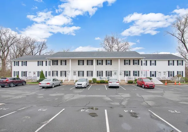 1st image of 200 Lambert Ter #11, Chicopee, MA 01020 | MLS# 73555598