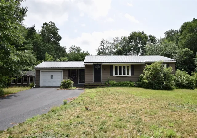 1st image of 197 Birch St, Pembroke, MA 02359 | MLS# 73553788