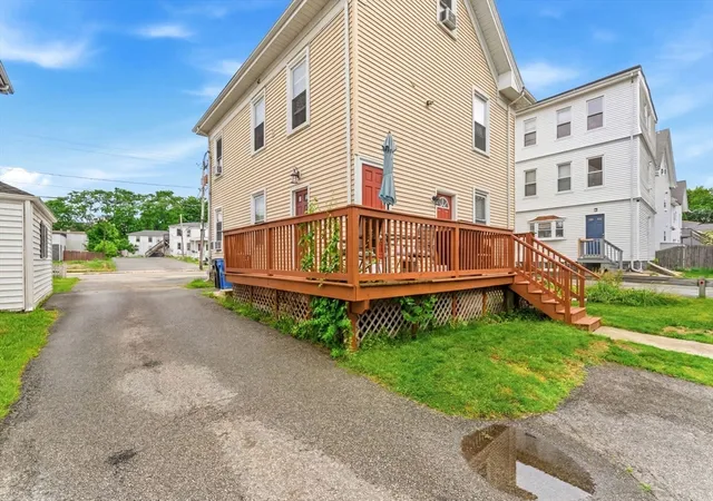 Homes for sale in Whitman, MA | 659 Washington St, Whitman, MA 02382 | MLS# 73544765