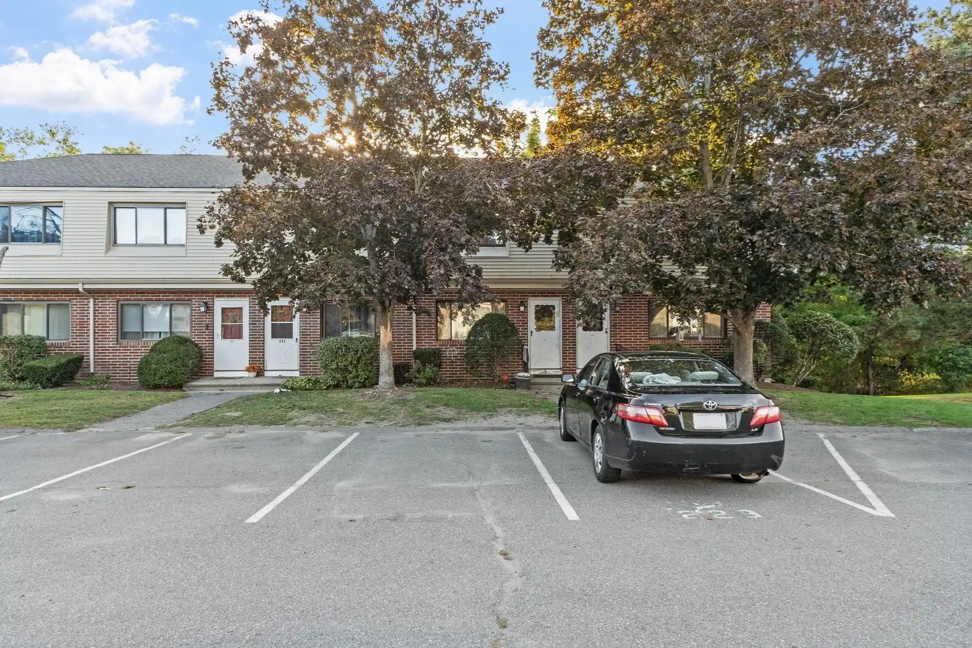 Listing Photo 1 - Condo for sale in 223 Farrwood Dr located at 223 Farrwood Dr, Haverhill, MA 01835 - Unit #223