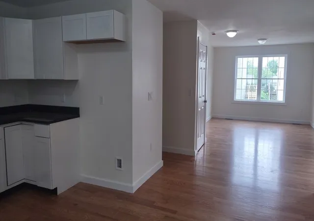 Homes for sale in Southborough, MA | 10 Fayville Lane #10, Southborough, MA 01772 | MLS# 73527826