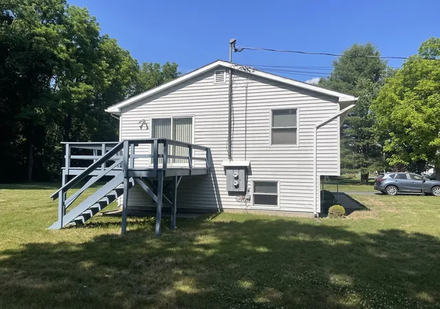 Homes for sale in Hatfield, MA | 4 Elm Ct, Hatfield, MA 01038 | MLS# 73538743