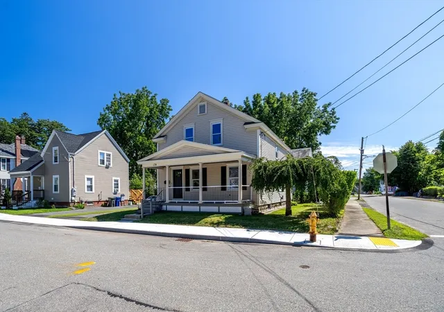 Photo 2 of Single family home for sale at 178 Walnut St, Leominster, MA 01453 | MLS# 73559805 | Listing updated on 2026-09-19