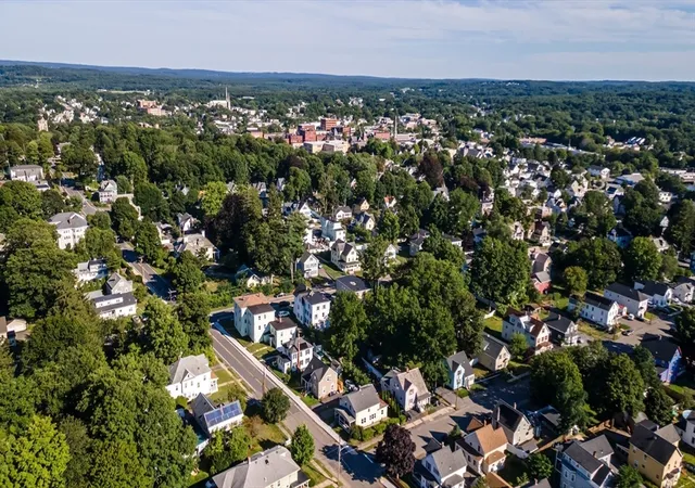 Photo 4 of Single family home for sale at 178 Walnut St, Leominster, MA 01453 | MLS# 73559805 | Listing updated on 2026-09-19