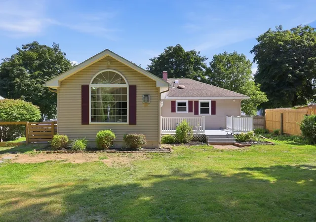 2nd image of 37 Squirrel Rd, Springfield, MA 01108 | MLS# 73558211
