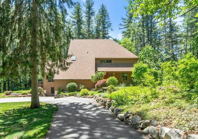 2nd image of 78 Carroll Dr, Carlisle, MA 01741 | MLS# 73533615