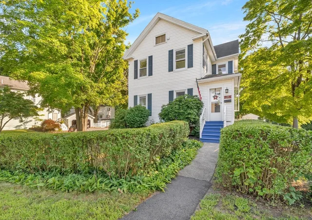 1st image of 234 Elm St, Amesbury, MA 01913 | MLS# 73557217