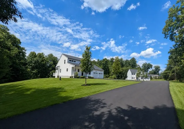 Homes for sale in Upton, MA | 19 West Main Street, Upton, MA 01568 | MLS# 73547396