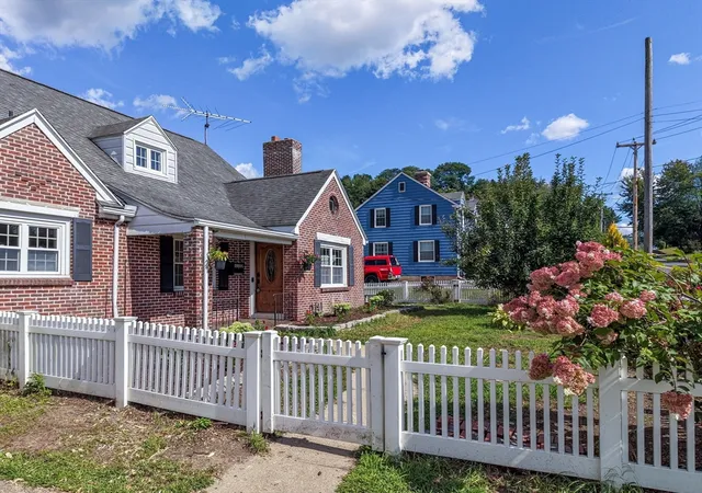 Photo 2 of Single family home for sale at 115 Saint James Ave, Chicopee, MA 01020 | MLS# 73569949 | Listing updated on 2026-09-03