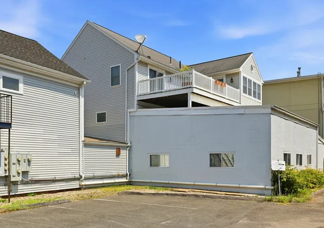 28th image of 35 State Street #D, Northampton, MA 01060 | MLS# 73562586
