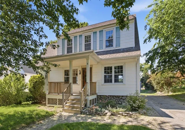 Photo 3 of Sale Pending at 6 Ashburnham Rd, Worcester, MA 01606 | MLS# 73538932 | Listing updated on 2026-08-11