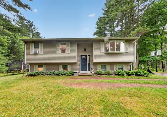 Homes for sale in Charlton, MA | 112 Bond Rd, Charlton, MA 01507 | MLS# 73541289