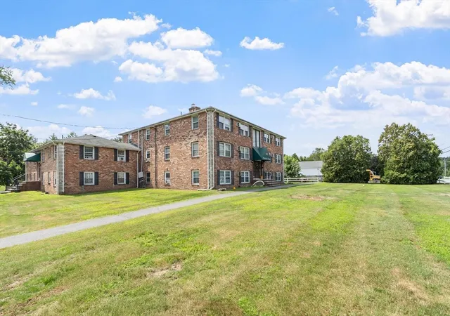 Photo 2 of Sale Pending at 160 Tyngsboro Rd #12c, North Chelmsford, MA 01863 | MLS# 73562661 | Listing updated on 2026-09-05